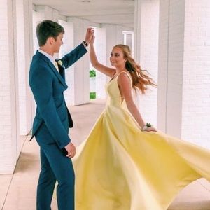 Meet your Posher, Madison